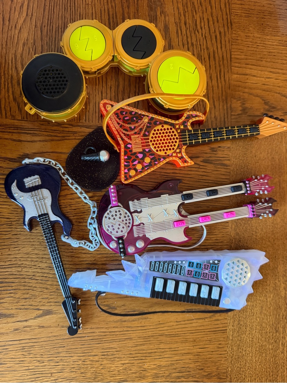 L.O.L Surprise! Doll Rock Remix Collection Instruments